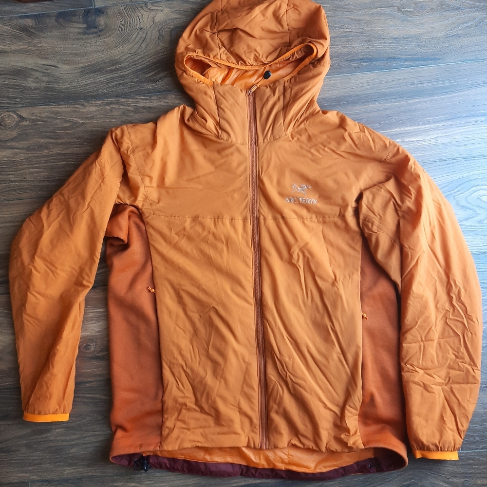 Arc'teryx Orange Men's Atom LT Hooded Jacket size XL
